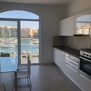 Sunrise Yacht Marina Apartment